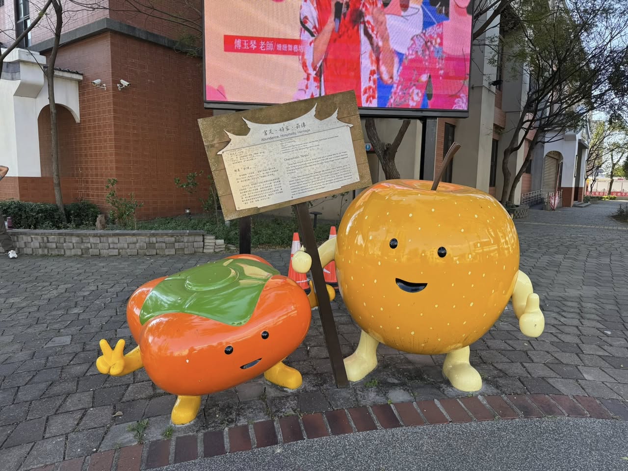 596877943 1289157433229099 3685291281287347706 N